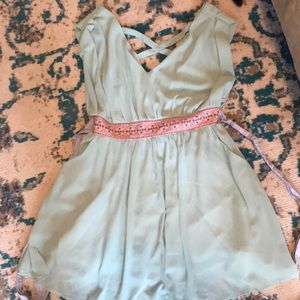 Mint green dress with pockets!